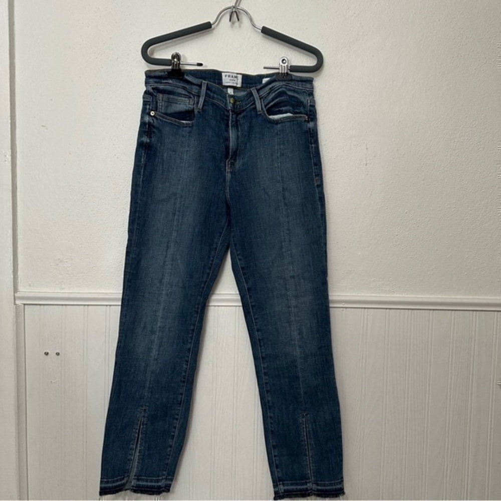 Frame le nouveau straight leg split hem raw hem
